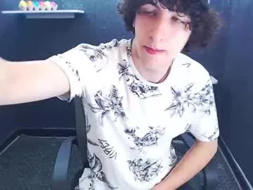 noah_sokolov from Chaturbate