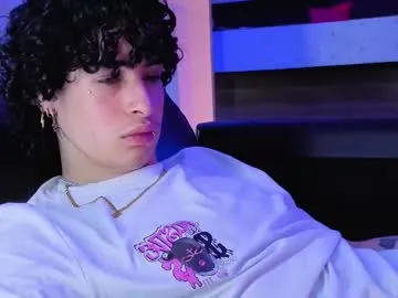 nova_salvadore from Chaturbate