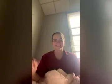 oliviaaraee from Chaturbate