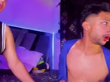 paisas_horny from Chaturbate