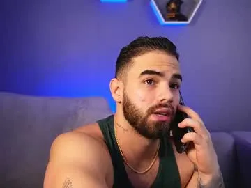 Watch Chaturbate's Paulphoenix_ paulphoenix_ from Chaturbate