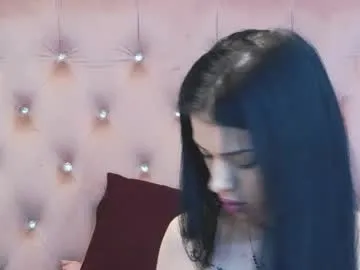 peachyella26 from Chaturbate