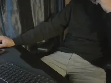 peruvianevil from Chaturbate