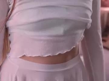 pretty_princess_elina from Chaturbate
