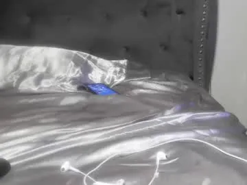 prettydaddyik6992 from Chaturbate