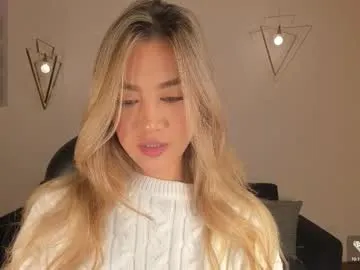 c2c with Chaturbate's Rebeccahudson_ in her live event for fascinating sensations rebeccahudson_ from Chaturbate