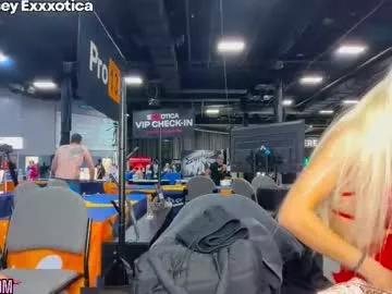 Discover naked escort Riababe riababe from Chaturbate