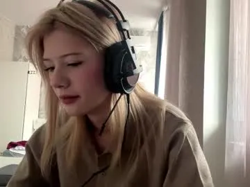 rochellehouis from Chaturbate