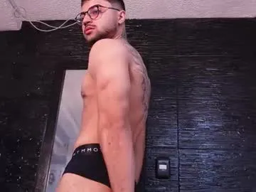 roger_belmont from Chaturbate