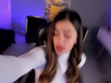 roxannehill_ from Chaturbate