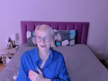 Foot fetish with Sabrinamacmarren from Chaturbate. Sexy costumes and kooky indulgence sabrinamacmarren from Chaturbate