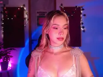 Quench your silliest whims with Chaturbate's appetizing Sakuraa_beauty sakuraa_beauty from Chaturbate