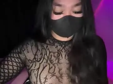 Streaming dreams and naughty indulgence with Chaturbate's verseductive_athenaxx seductive_athenaxx from Chaturbate