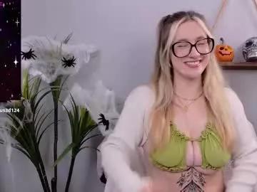 Try Selina_thick, she wants to masturbate for you selina_thick from Chaturbate
