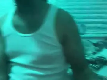 shelikes2play412 from Chaturbate