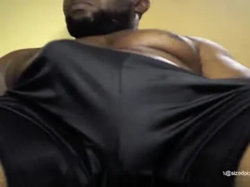 sizedpiper from Chaturbate