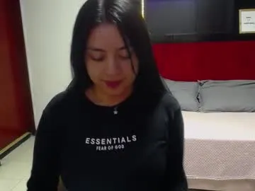 sofi_cadavid from Chaturbate