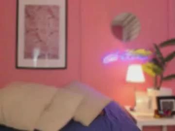 Explore sweet escort Soysaraa_ soysaraa_ from Chaturbate