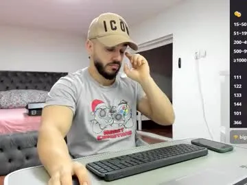 supermanboyxxl from Chaturbate