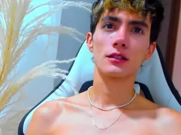 Streaming whims and nasty indulgence with Chaturbate's matured Tayler_swift1 tayler_swift1 from Chaturbate