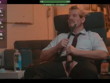 Flirtatious The_dilf gets uncovered and orgasm while being gazed on the_dilf from Chaturbate