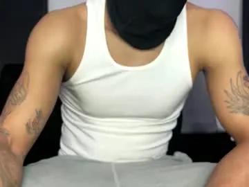 throattaker4l_ from Chaturbate