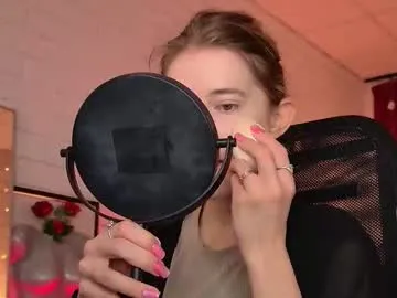 tinadavil from Chaturbate