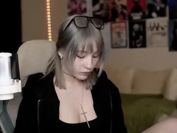 traharaaa from Chaturbate