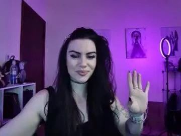 trapqueenskullcrush89 from Chaturbate