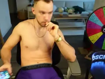 troy_greenxo from Chaturbate