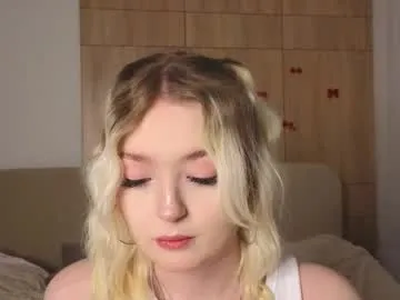 twinklefluff from Chaturbate