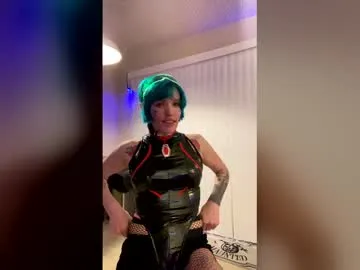 vaultslut111 from Chaturbate