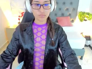 victoria_243 from Chaturbate