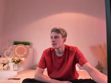 volan_starts from Chaturbate