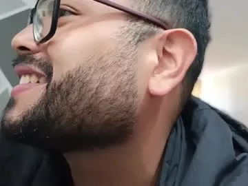 whispers_caplan from Chaturbate