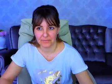 whitelilyy from Chaturbate