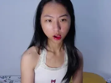 yoursweetestkiwi from Chaturbate