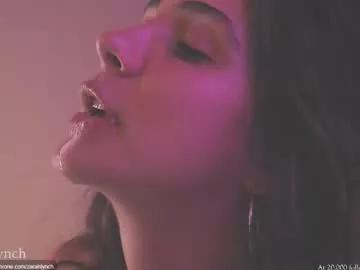Sexy Zarahlynch wants you to fuck her body now zarahlynch from Chaturbate