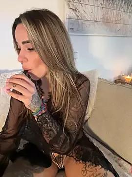 -Alisa from StripChat