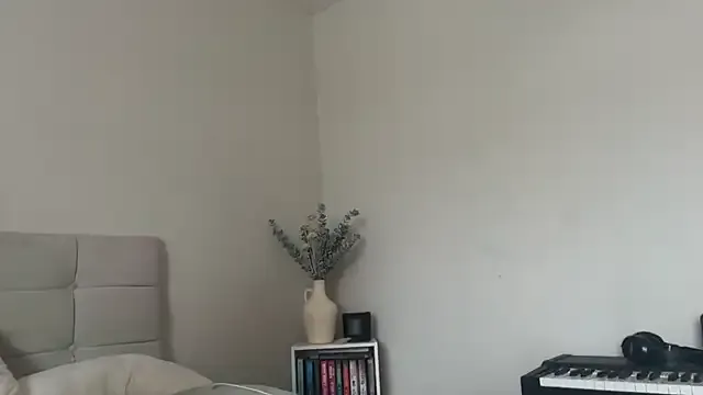 -Skye- from StripChat