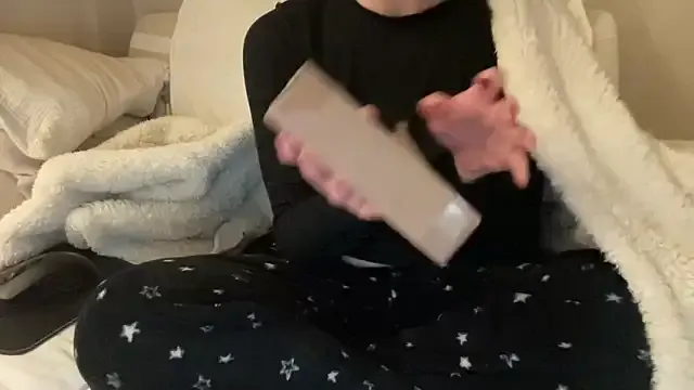 18yoteenvirgin from StripChat