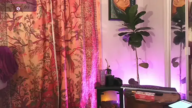 1jewel from StripChat