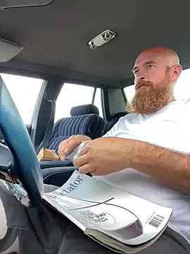 32XRedBeard from StripChat