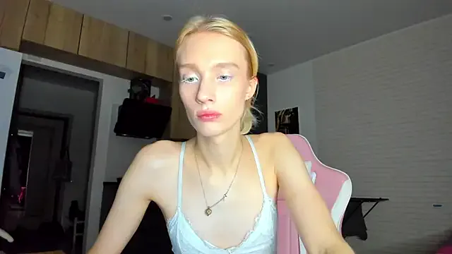 _Alice_Kitty from StripChat