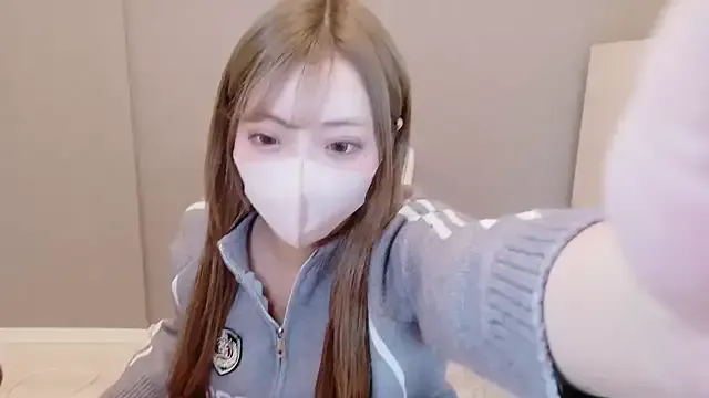 _chanMOMO_ from StripChat