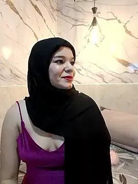 _Nadiiaa from StripChat