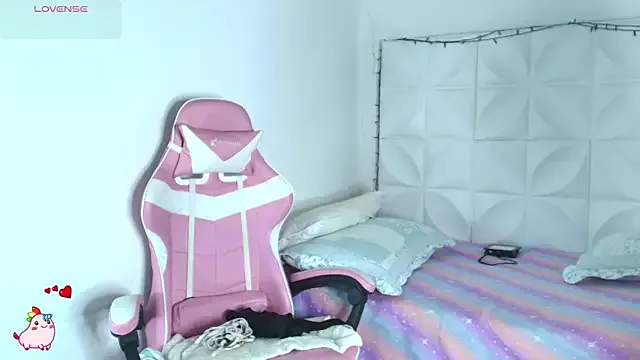 The unforgettable Abril1_gh - sweet free adult webcam performer ready to cum Abril1_gh from StripChat