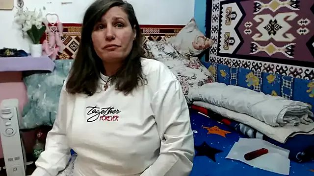 Adelinemilf from StripChat