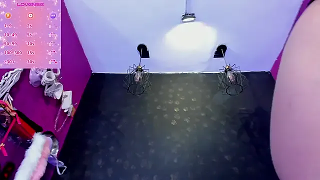 Alexa_Slave from StripChat