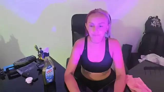 Explore Alterego1__, they want to masturbate for you Alterego1__ from StripChat